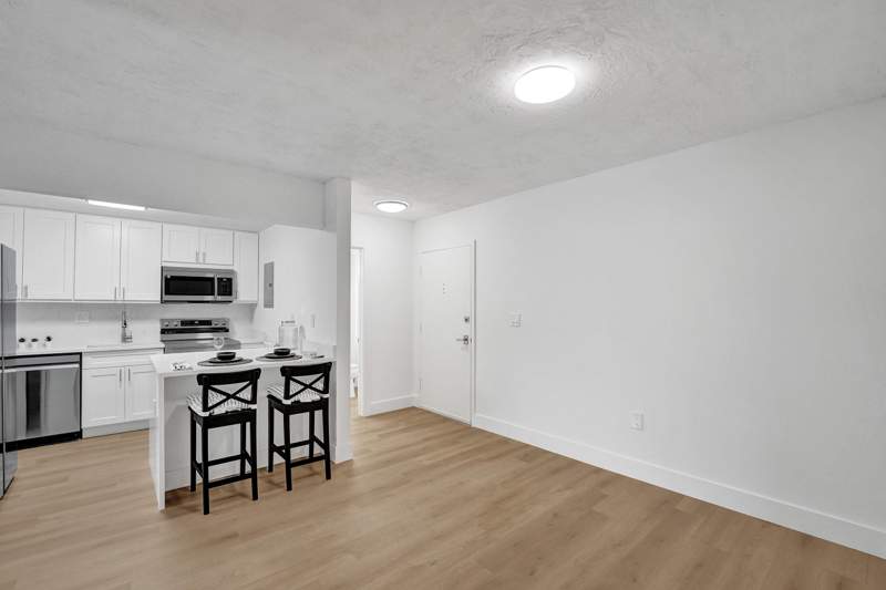 1 bedroom Condominium at 7300 NW 17th Street #305, Omega Condo No 4, Plantation — photo 4