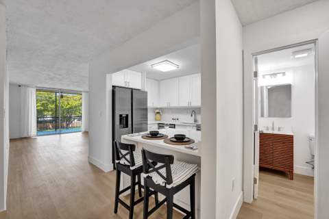 7300 NW 17th Street #305, Plantation FL - photo 9 of 65