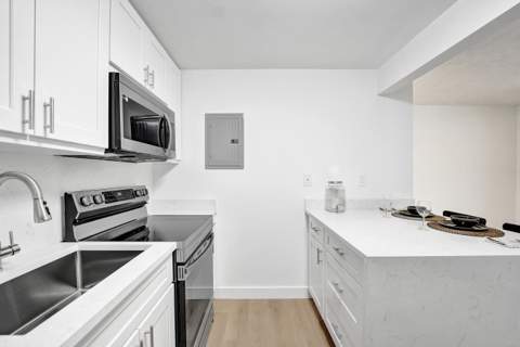 7300 NW 17th Street #305, Plantation FL - photo 10 of 65