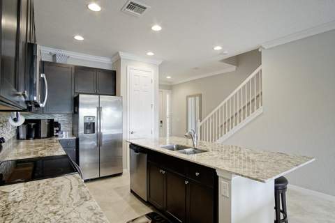 638 SW Glen Crest Way, Stuart FL - photo 6 of 31