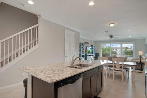 638 SW Glen Crest Way, Stuart FL - photo 8 of 31