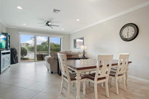 638 SW Glen Crest Way, Stuart FL - photo 9 of 31
