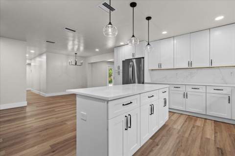 426 Bayberry Drive, West Palm Beach FL - photo 6 of 33