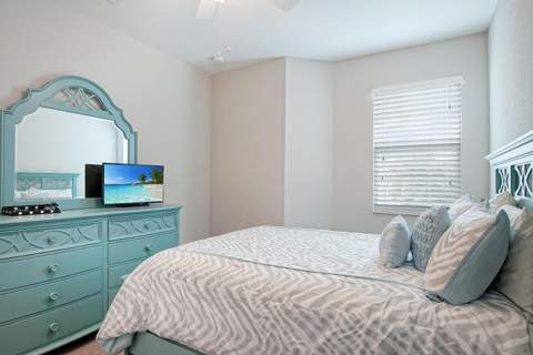 638 SW Glen Crest Way, Stuart FL - photo 21 of 31