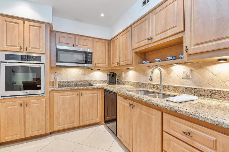 1 bedroom Condominium at 4250 Galt Ocean Drive #10j, Galt Towers Condo, Fort Lauderdale — photo 5