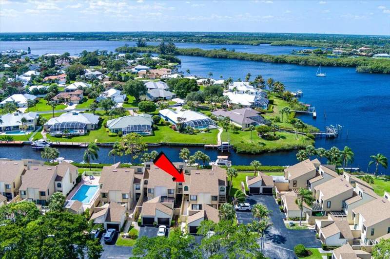 3 bedroom Townhouse at 1102 SE Mitchell Avenue #205, Tarpon Bay Moorings, Port St. Lucie — photo 3