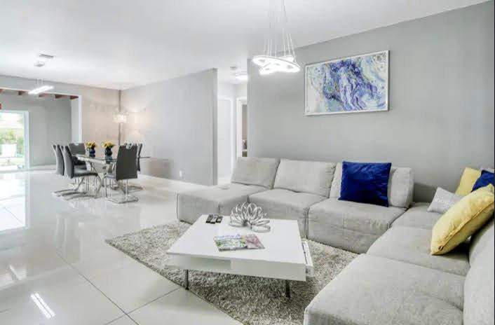 3 bedroom Single Family Residence at 1905 N 45th Avenue, Hollywood Hills, Hollywood — photo 3