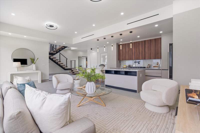 4 bedroom Townhouse at 843 SW 14th Court #843, Esmonda Gardens, Fort Lauderdale — photo 3