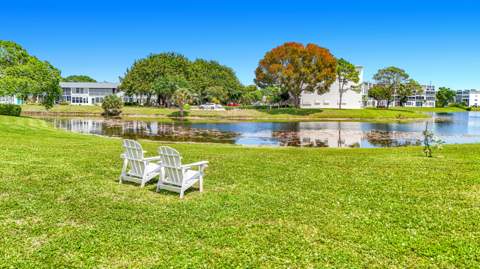 2114 Oakridge V, Deerfield Beach FL - photo 14 of 27