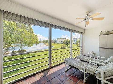 2114 Oakridge V, Deerfield Beach FL - photo 19 of 27
