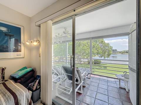 2114 Oakridge V, Deerfield Beach FL - photo 21 of 27