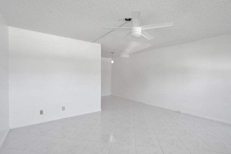 1 bedroom Condominium at 392 Durham Circle #M, Durham M Condo, Deerfield Beach — photo 5