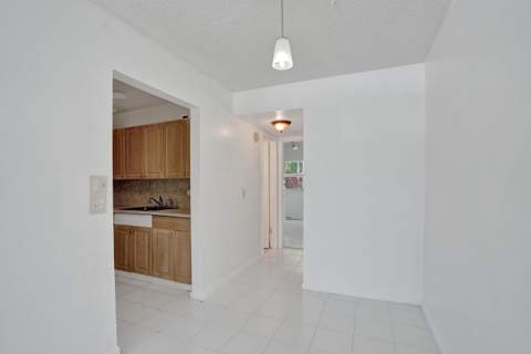 392 Durham Circle #M, Deerfield Beach FL - photo 8 of 17