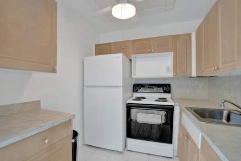 392 Durham Circle #M, Deerfield Beach FL - photo 9 of 17