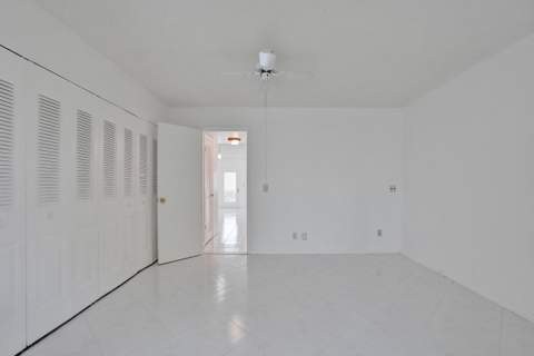 392 Durham Circle #M, Deerfield Beach FL - photo 11 of 17