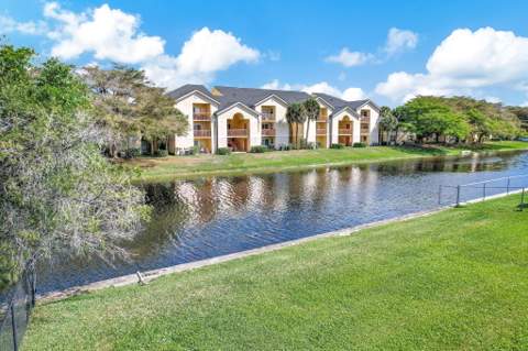 9603 NW 74th Court, Tamarac FL - photo 15 of 55