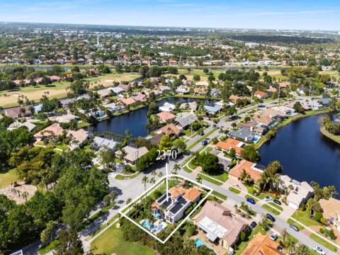 2370 Deer Creek Trail, Deerfield Beach FL - photo 11 of 44