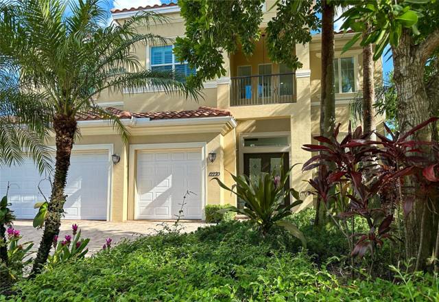 12270 Sunnydale Drive home for sale in Hunters Chase Of Palm Beach Polo & Count