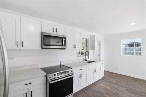 270 SW 10th Avenue, South Bay FL - photo 11 of 32