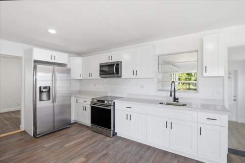270 SW 10th Avenue, South Bay FL - photo 8 of 32