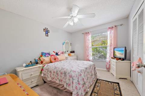 119 Hammocks Drive, Greenacres FL - photo 15 of 36