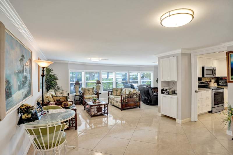 2 bedroom Manufactured Home at 120 NW 53rd Place, Highland Meadows Estates, Pompano Beach — photo 5