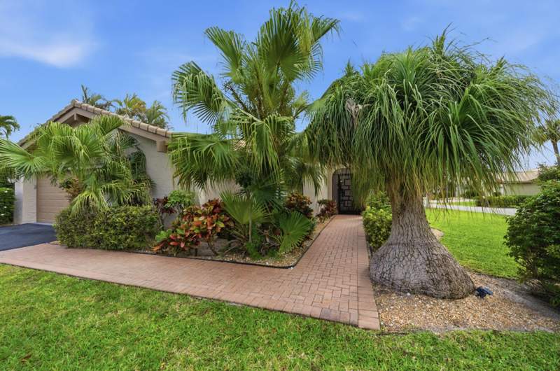 2 bedroom Single Family Residence at 5743 Lakeview Mews Drive, Indian Springs, Boynton Beach — photo 3