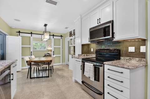 2812 NW 12th Avenue, Wilton Manors FL - photo 14 of 65