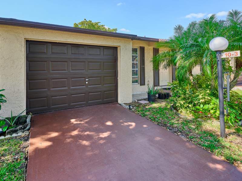 2 bedroom Villa at 7708 Margate Boulevard #10-3, Garden Patio Villas, Margate — photo 2