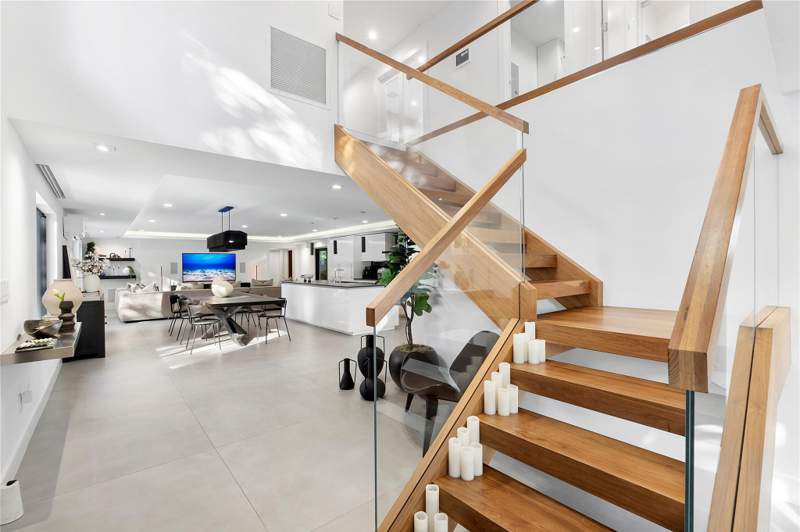 5 bedroom Single Family Residence at 500 NE 14th Avenue, Las Olas Park Corr Plat, Fort Lauderdale — photo 2