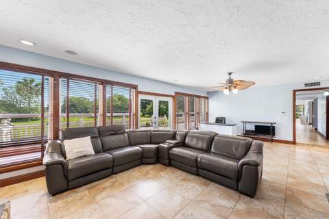 10170 Calumet Lane, Lake Worth FL - photo 14 of 64