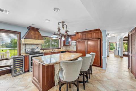 10170 Calumet Lane, Lake Worth FL - photo 19 of 64