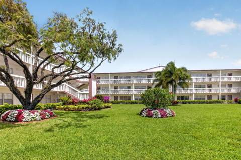 144 Fanshaw D, Boca Raton FL - photo 6 of 68