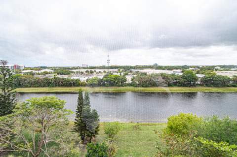 2202 S Cypress Bend Drive #706, Pompano Beach FL - photo 11 of 47