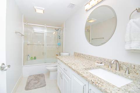 2202 S Cypress Bend Drive #706, Pompano Beach FL - photo 22 of 47