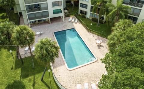 2314 S Cypress Bend Drive #Unit 313, Pompano Beach FL - photo 20 of 21
