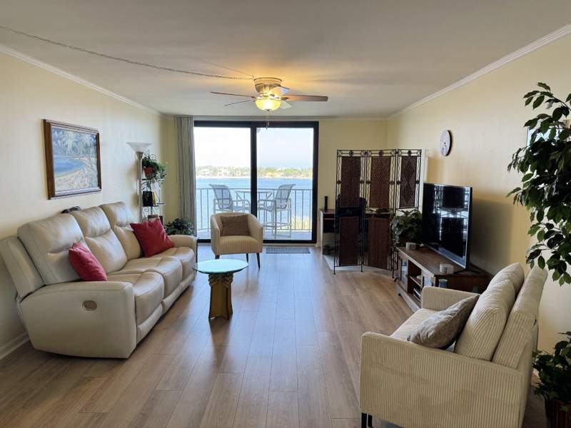 2 bedroom Condominium at 1202 S Lake Drive #502, Hidden Banyan Condo, Lantana — photo 5