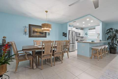 1177 S Drive Circle #B, Delray Beach FL - photo 12 of 41