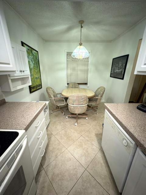 620 Tennis Club Drive #105, Fort Lauderdale FL - photo 11 of 35