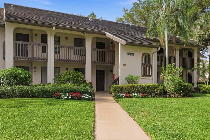 2 bedroom Condominium at 10118 Mangrove Drive #105, Banyan Springs, Boynton Beach — photo 1