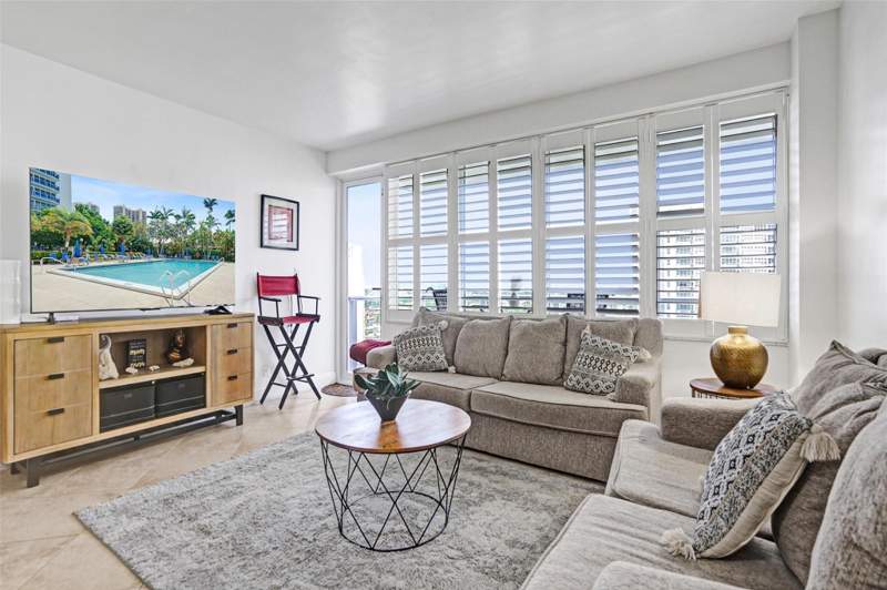 1 bedroom Stock Cooperative at 3333 NE 34th Street #1006, Coral Ridge Towers South, Fort Lauderdale — photo 5
