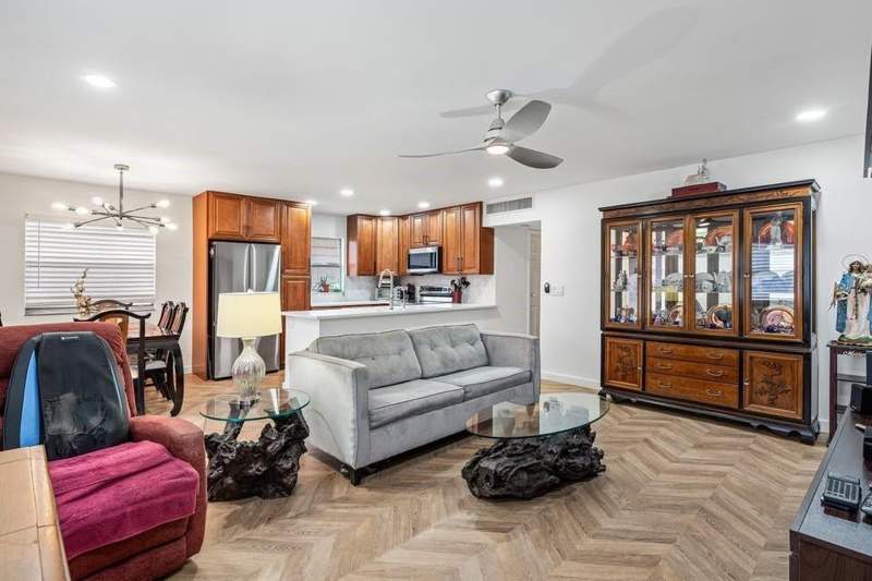 2 bedroom Condominium at 156 Seville, Kings Point Seville Condos, Delray Beach — photo 4