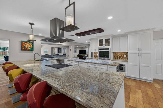 Riverland Manors