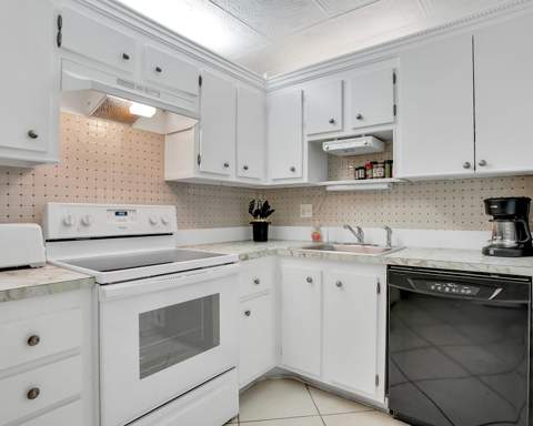 2061 NW 47th Terrace #103, Lauderhill FL - photo 11 of 22