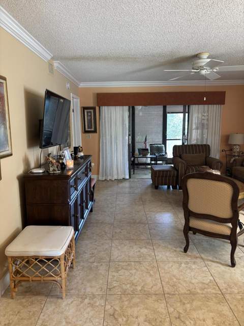 60 Pelican Pointe Drive #1020, Delray Beach FL - photo 10 of 23
