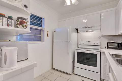 4706 NW 36th Street #409, Lauderdale Lakes FL - photo 11 of 24