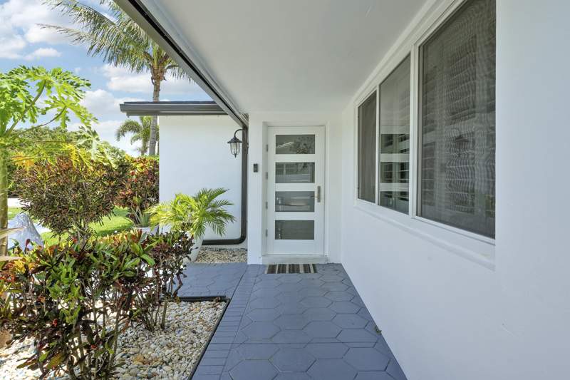 3 bedroom Single Family Residence at 1360 SW 32nd Street, Mango Gardens, Fort Lauderdale — photo 4