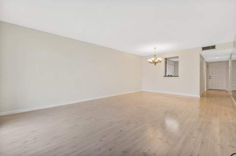 7286 Huntington Lane #405, Delray Beach FL - photo 13 of 72