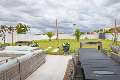 7472 NW Greenspring Street, Port St. Lucie FL - photo 24 of 56