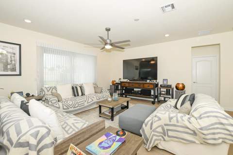 7472 NW Greenspring Street, Port St. Lucie FL - photo 16 of 56